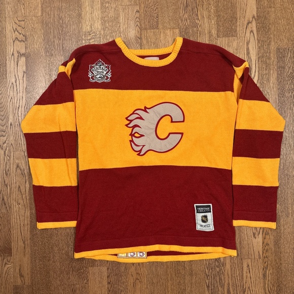 CCM Sweaters - CCM Heritage Classic Calgary Flames 2011 Striped Jersey Sweater Womens XL